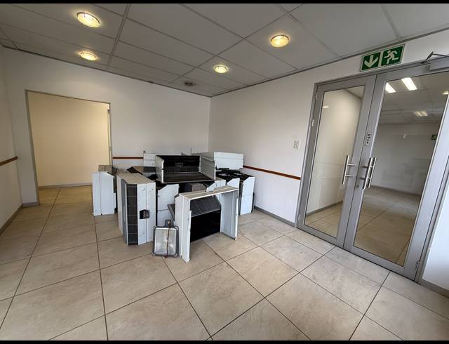 193M² OFFICE TO LET IN ROSEBANK
